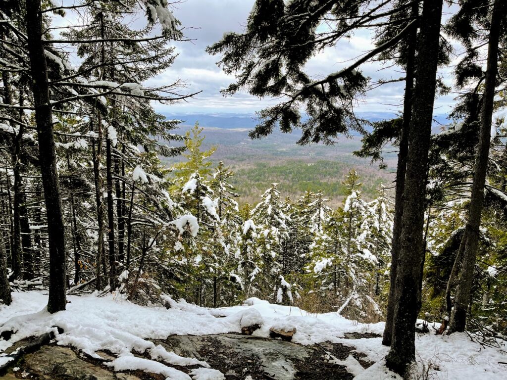 View Going Up The Rivendale Trail on Mt Cube